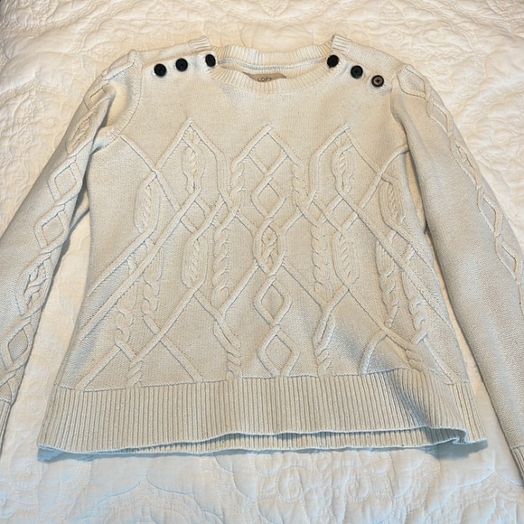 Cozy Loft Sweater (L) - Picture 2 of 3
